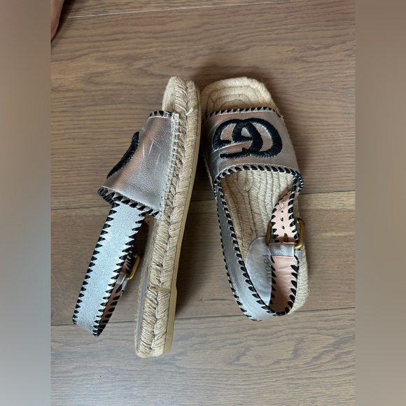 Gucci double G silver espadrille sandals - Picture 7 of 7